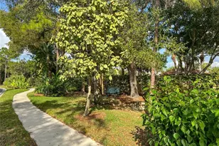6863 Satinleaf Rd S, Naples, FL 34109 - Photo 33