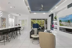 12239 Bonnet Dr, Naples, FL 34120 - Photo 5