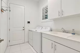 12239 Bonnet Dr, Naples, FL 34120 - Photo 25