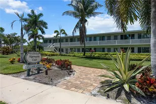 421 12th Ave S, Naples, FL 34102 - Photo 1