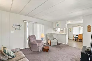 153 Primrose Ln, Naples, FL 34114 - Photo 9