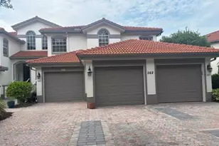 562 Laguna Royale Blvd, Naples, FL 34119 - Photo 1