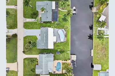 5125 York Ct, Cape Coral, FL 33904 - Photo 3