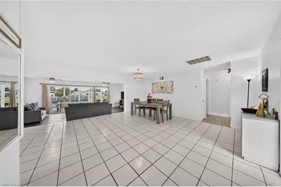 5125 York Ct, Cape Coral, FL 33904 - Photo 25