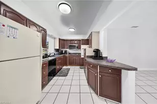 5125 York Ct, Cape Coral, FL 33904 - Photo 29