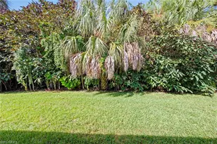 7715 Woodbrook Cir, Naples, FL 34104 - Photo 27