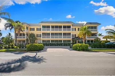 666 3rd St S #106, Naples, FL 34102 - Photo 1