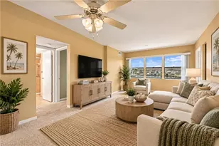 4647 SE 17th Pl, Cape Coral, FL 33904 - Photo 7