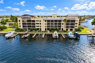 4647 SE 17th Pl, Cape Coral, FL 33904 - Photo 17