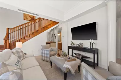 380 10th St S #202, Naples, FL 34102 - Photo 5