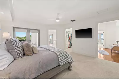 380 10th St S #202, Naples, FL 34102 - Photo 29