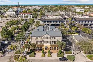 380 10th St S, Naples, FL 34102 - Photo 3