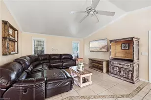 338 SE 46th Ln, Cape Coral, FL 33904 - Photo 27