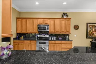 4806 Europa Dr, Naples, FL 34105 - Photo 9