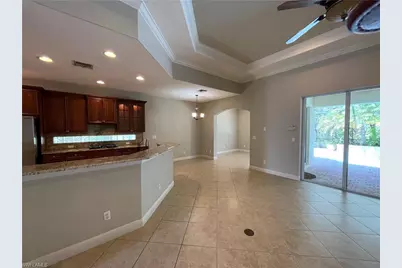 12639 Biscayne Ct, Naples, FL 34105 - Photo 9