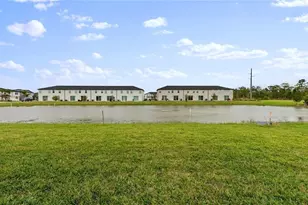 17528 Paradiso Wy, North Fort Myers, FL 33917 - Photo 5