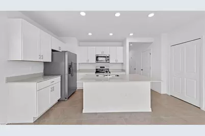 17528 Paradiso Way, North Fort Myers, FL 33917 - Photo 3