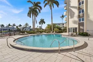 2150 Gulf Shore Blvd N, Naples, FL 34102 - Photo 11
