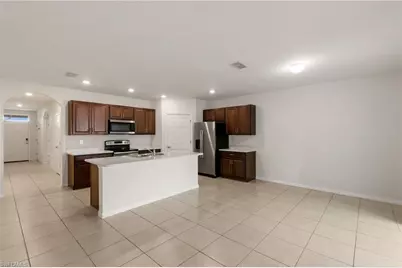923 Tropicana Pkwy W, Cape Coral, FL 33993 - Photo 9