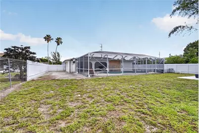 4572 32nd Ave SW, Naples, FL 34116 - Photo 3