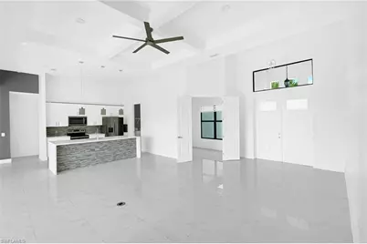 113 NW 38 Pl, Cape Coral, FL 33993 - Photo 9