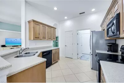 9375 Oak Strand Dr, Estero, FL 34135 - Photo 9