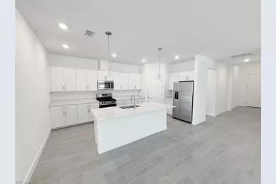 19274 Hinkley Dr, Estero, FL 33928 - Photo 9