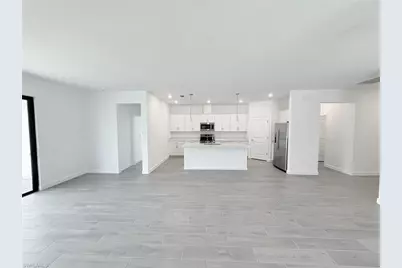 19274 Hinkley Dr, Estero, FL 33928 - Photo 11