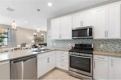 7602 Jacaranda Ln, Naples, FL 34114 - Photo 9