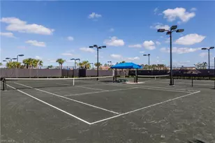 7602 Jacaranda Ln, Naples, FL 34114 - Photo 37