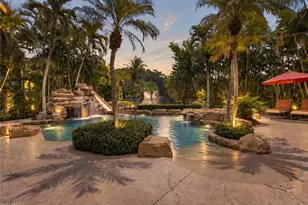 2350 Cheshire Ln, Naples, FL 34109 - Photo 3