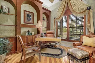 2350 Cheshire Ln, Naples, FL 34109 - Photo 15