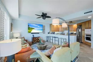 295 Grande Way, Naples, FL 34110 - Photo 5