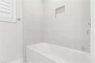 286 Indies Dr E, Naples, FL 34114 - Photo 21