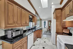 28391 Tasca Dr, Bonita Springs, FL 34135 - Photo 9