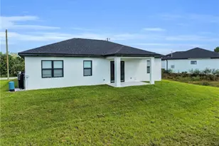 532 Lone Star Ln, Lehigh Acres, FL 33974 - Photo 7