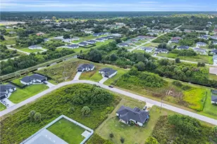 532 Lone Star Ln, Lehigh Acres, FL 33974 - Photo 9