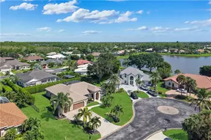 2035 Teagarden Ln, Naples, FL 34110 - Photo 7