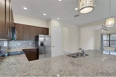 2862 Cinnamon Bay Cir, Naples, FL 34119 - Photo 9