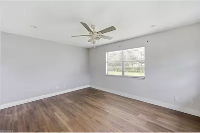 112 NE 10th Ave, Cape Coral, FL 33909 - Photo 23