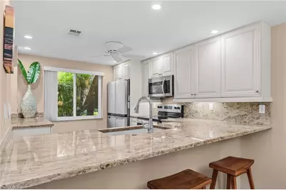 160 Palm Dr #5, Naples, FL 34112 - Photo 11