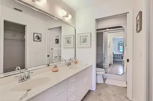 515 Gabriel Cir, Naples, FL 34104 - Photo 13