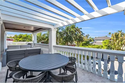 271 Broad Ave S #203, Naples, FL 34102 - Photo 13