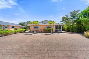 4241 Mariner Ln, Bonita Springs, FL 34134 - Photo 17