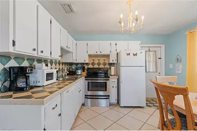 4241 Mariner Ln, Bonita Springs, FL 34134 - Photo 5
