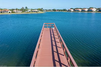 6635 Vancouver Ln, Naples, FL 34104 - Photo 31