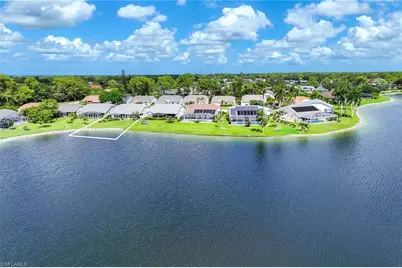 6635 Vancouver Ln, Naples, FL 34104 - Photo 27