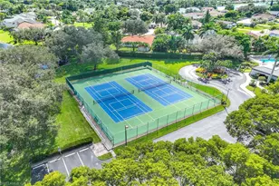 6635 Vancouver Ln, Naples, FL 34104 - Photo 33