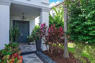 4446 Kensington Cir, Naples, FL 34119 - Photo 33