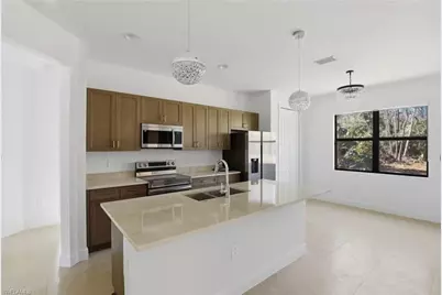 2167 Della Dr, Naples, FL 34117 - Photo 7